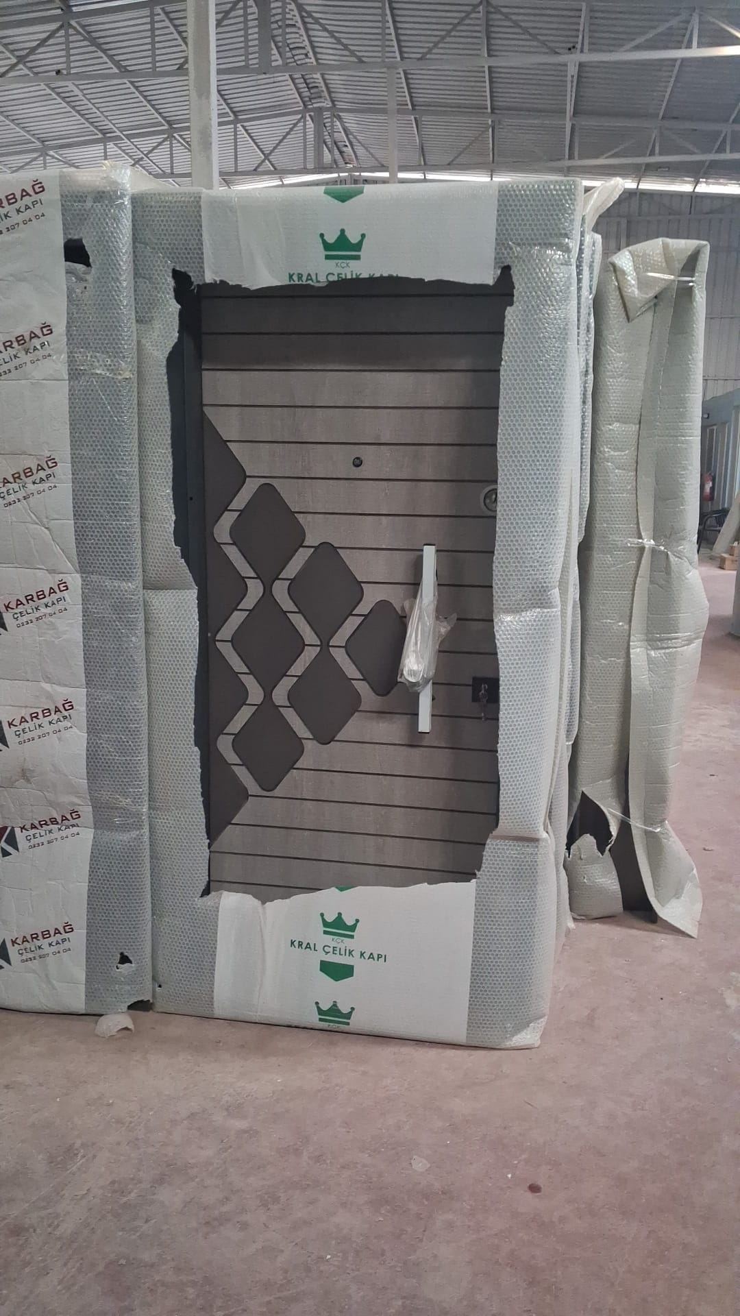 Burhaniye Şahdoor Çelik Kapı